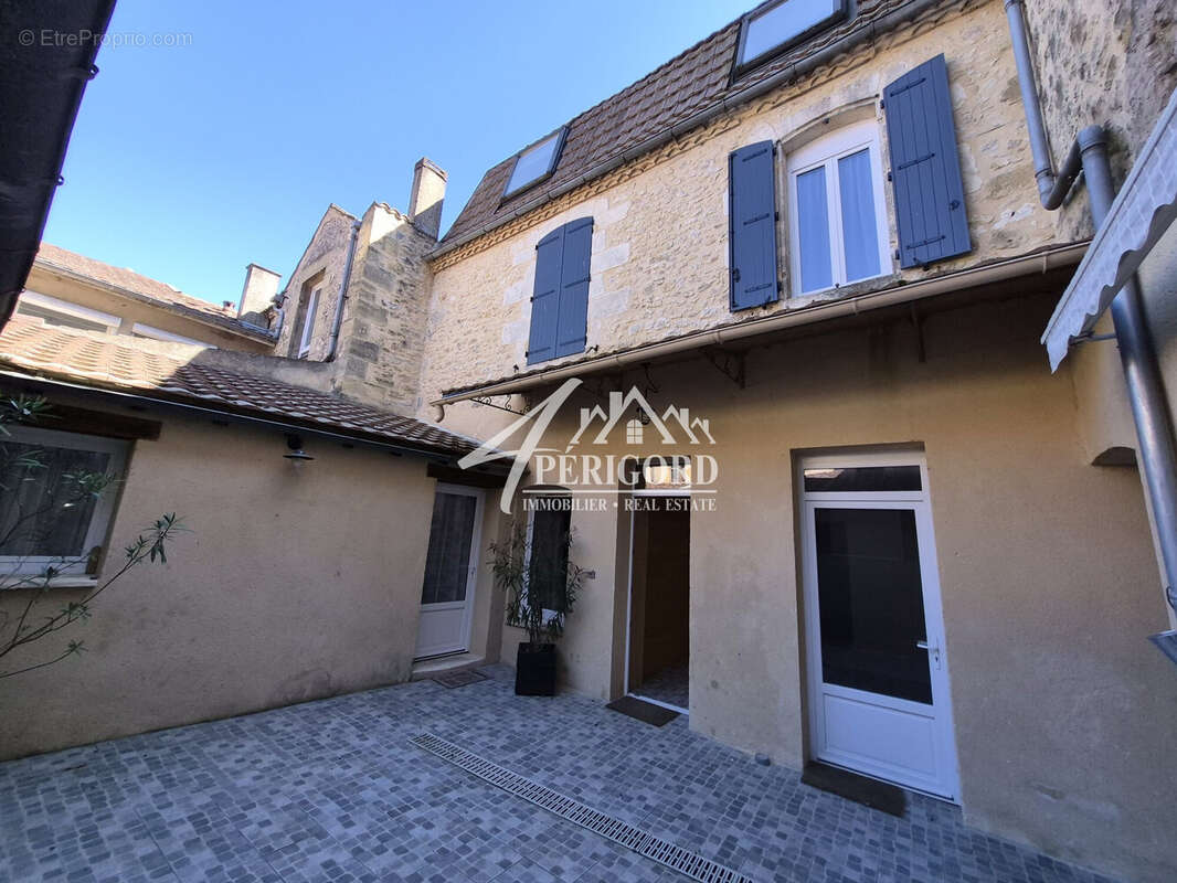 Appartement à LALINDE
