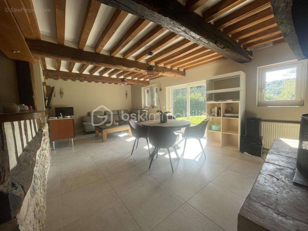 Maison familiale, seulement 6 kilomètres de LISIEUX, 30 minutes de la MER - photo 2