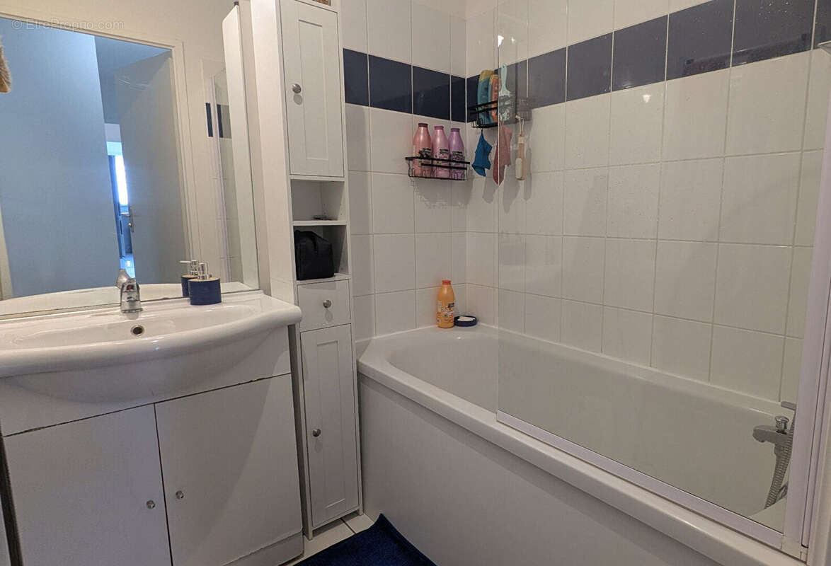 Appartement à VAL-DE-REUIL