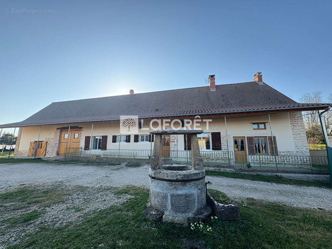 Maison à LOUHANS