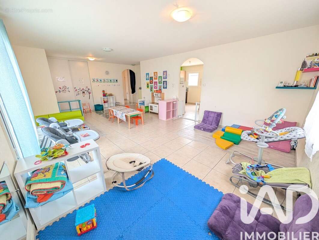 Maison 119 m² à Fleure  - photo 5