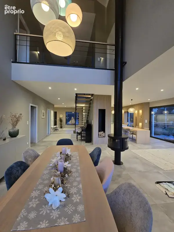 Maison contemporaine d’exception, 8 pièces, 255 m2 sur un terrain de 23 ares avec un étang - photo 4