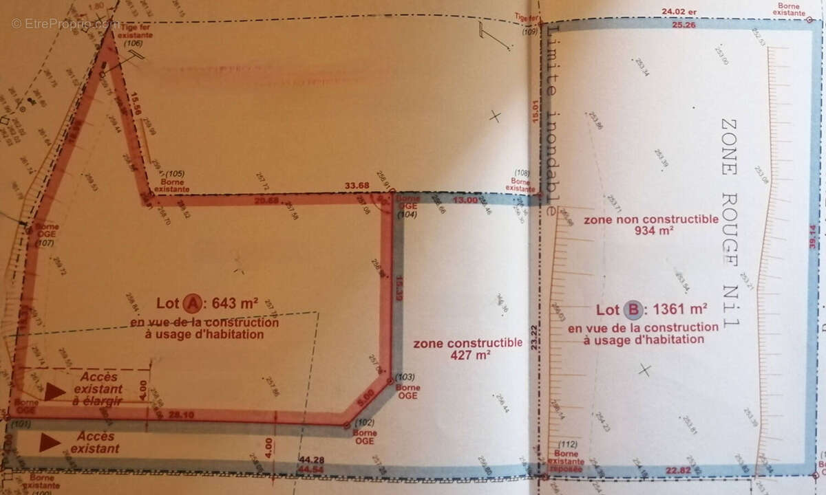 Terrain à ENTRECHAUX