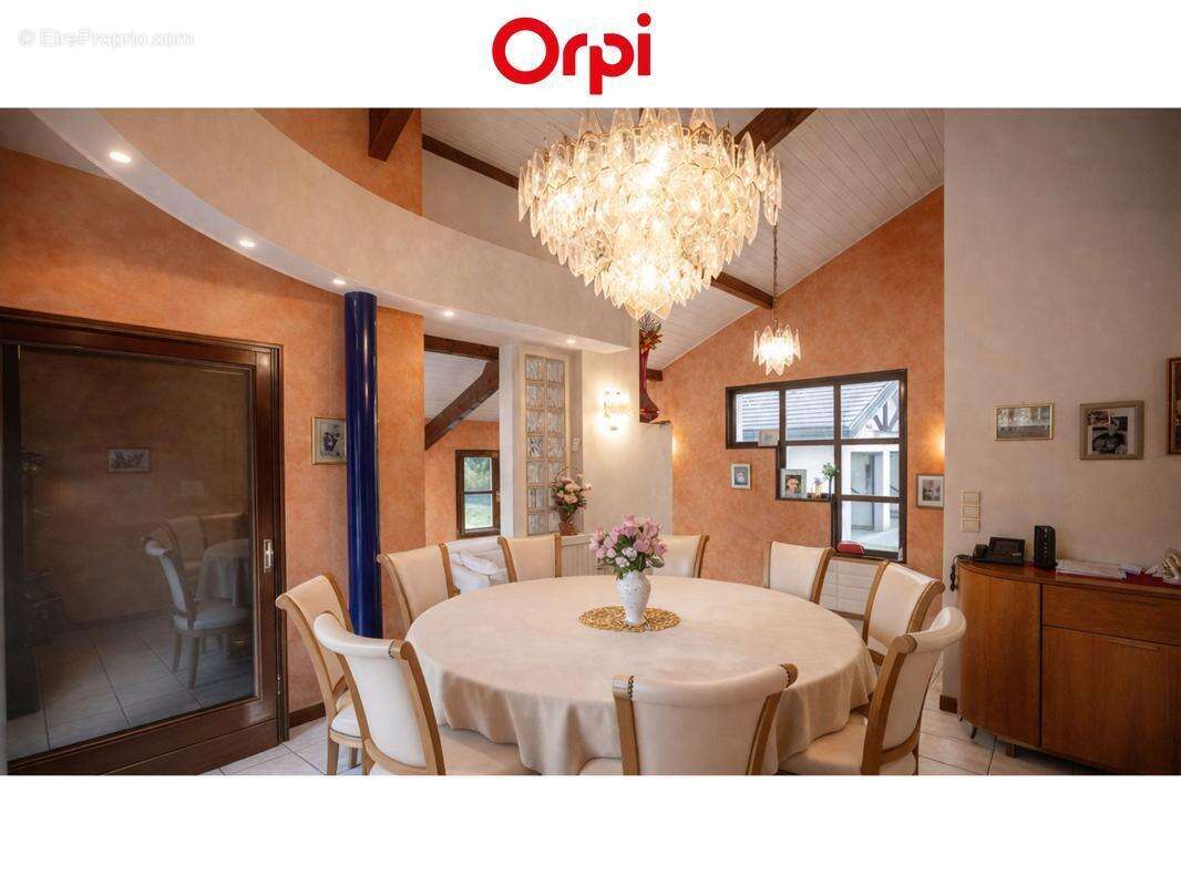 Maison à VETRAZ-MONTHOUX