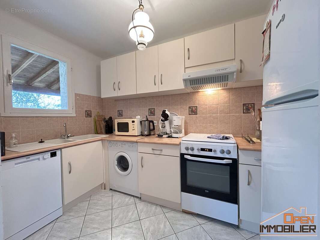 Maison à SAINT-JULIEN-DE-LAMPON