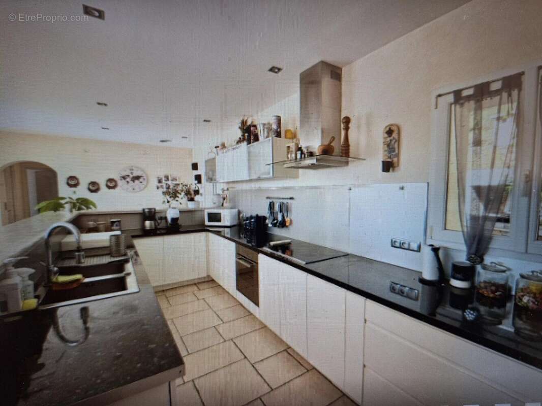 Maison à LE CANNET-DES-MAURES