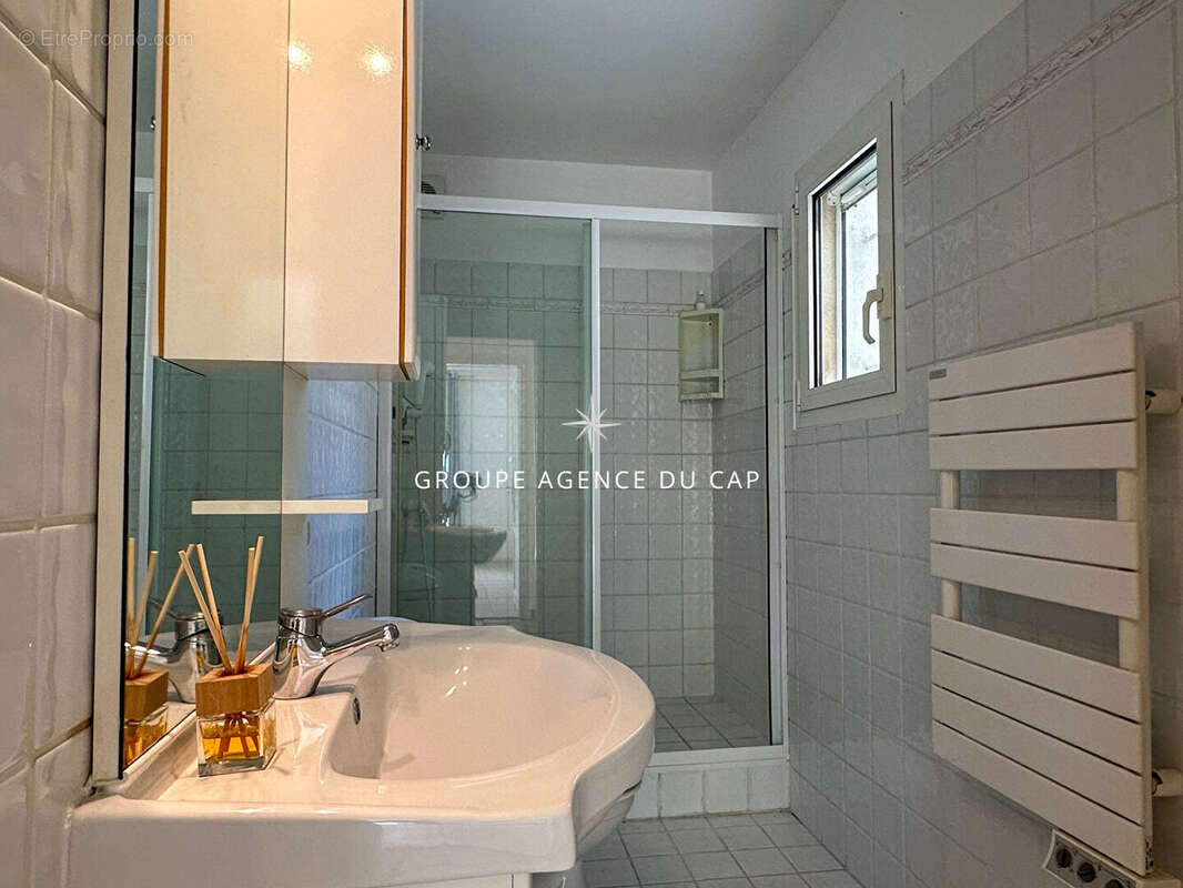 Maison à ROQUEBRUNE-SUR-ARGENS