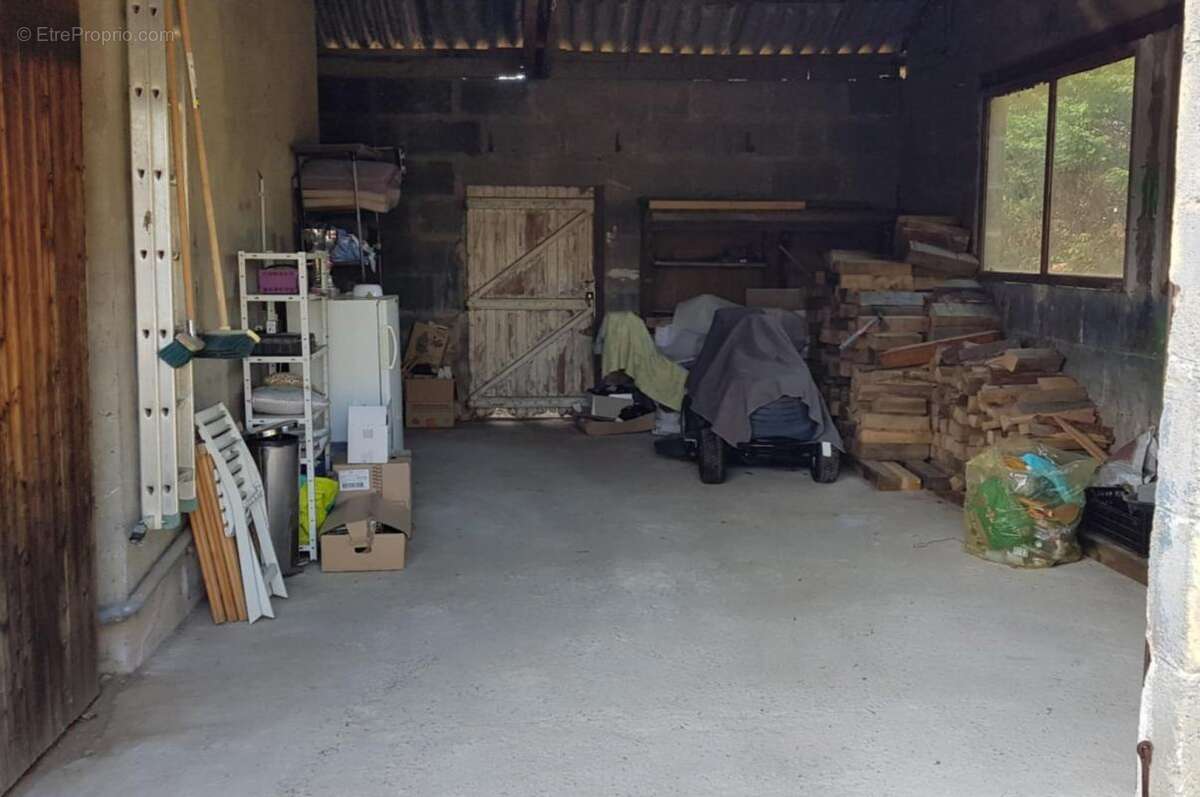 Maison à BIARS-SUR-CERE