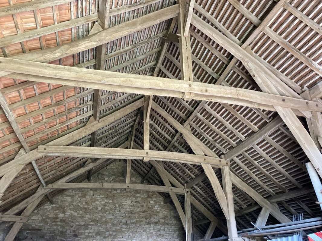 Maison à GINOUILLAC