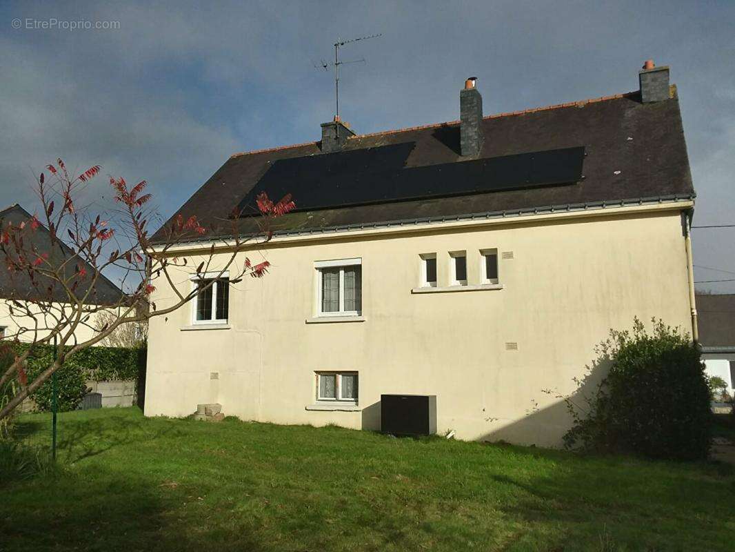 Maison Malguenac 7 pièces 116 m2 centre bourg - photo 2