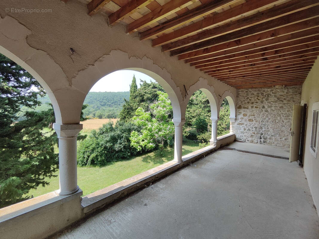 Maison à PONT-DE-BARRET