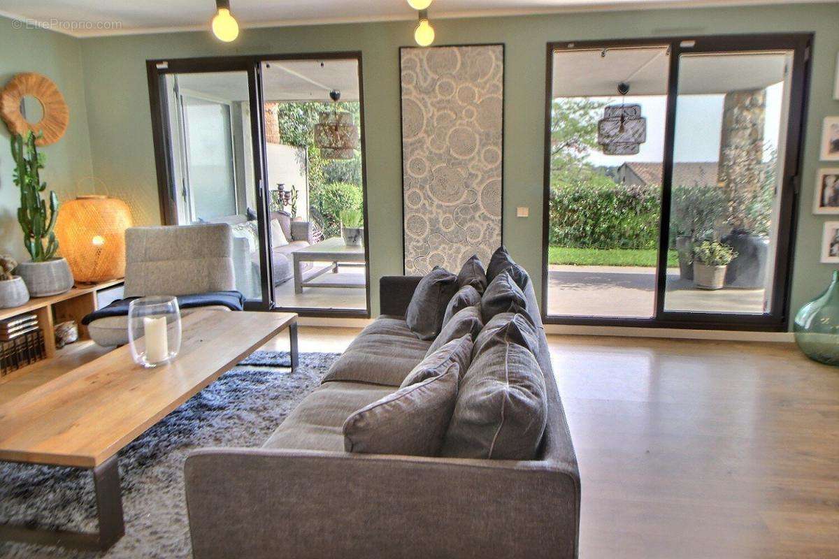 Appartement à VILLENEUVE-LOUBET