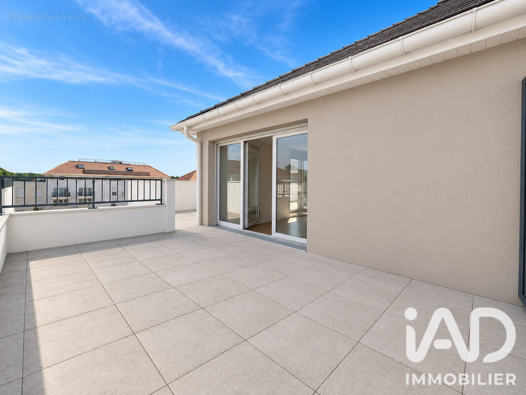 Photo 1 - Appartement à OZOIR-LA-FERRIERE