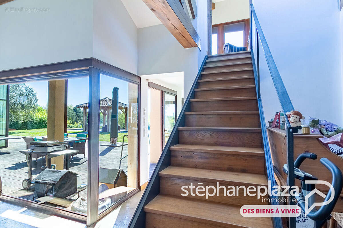 Maison à VERSAILLEUX