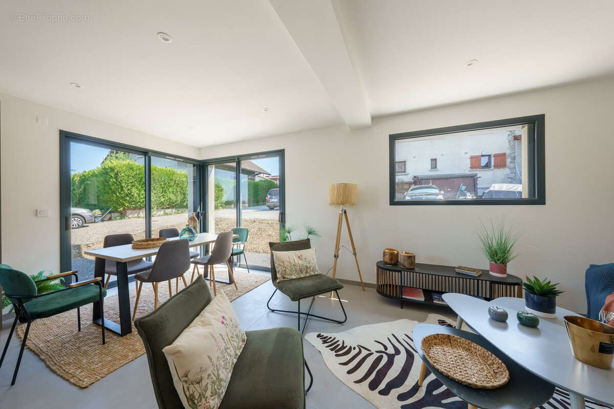 Maison - 108,1m2 - 4 pièces - photo 2