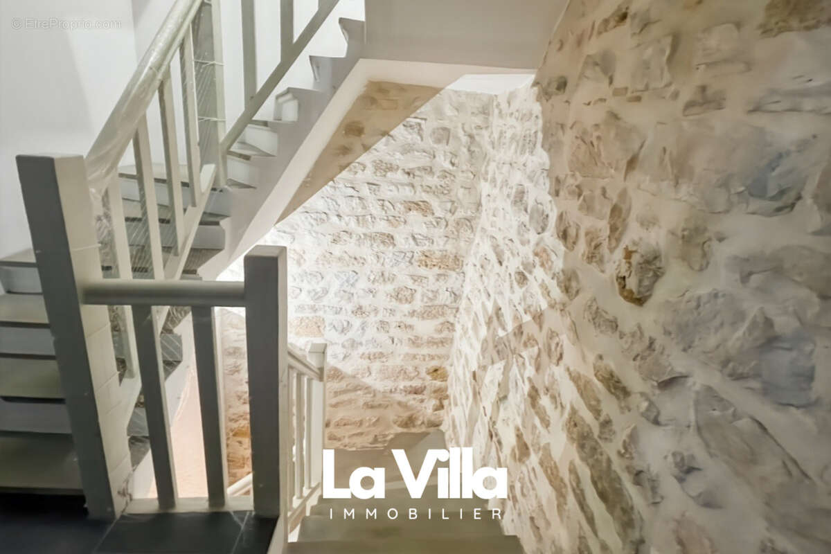 Maison à ROQUEMAURE