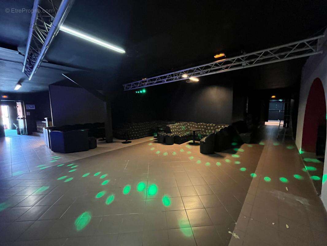 Vends local commercial Discothéque - Club - photo 7