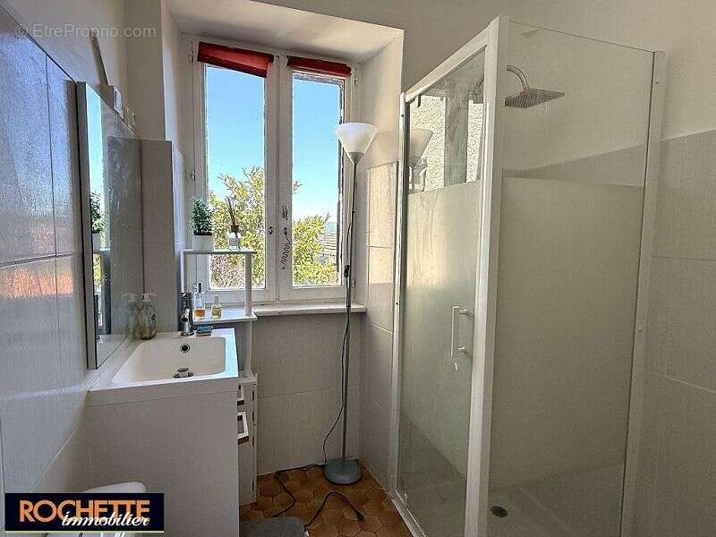 Maison 129 m² à Saint-Just-La-Pendue  - photo 3