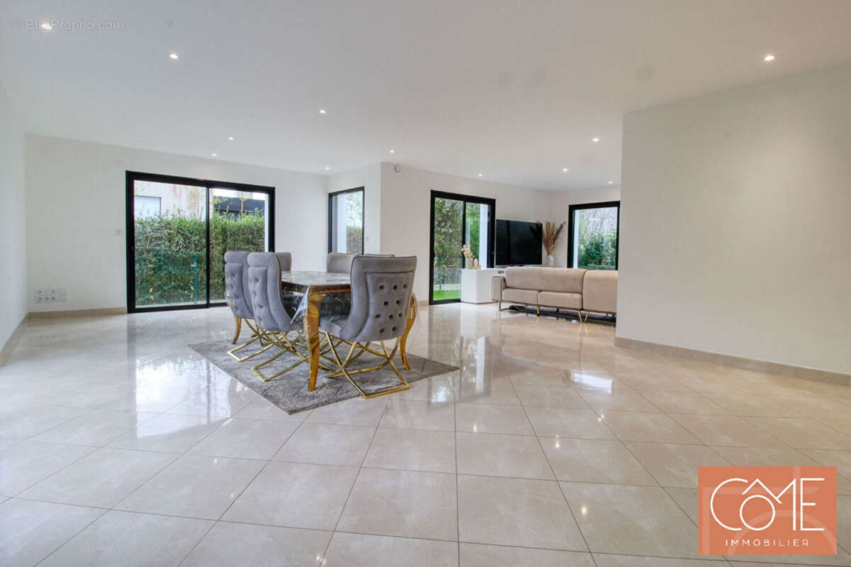 Maison à SAINT-GREGOIRE