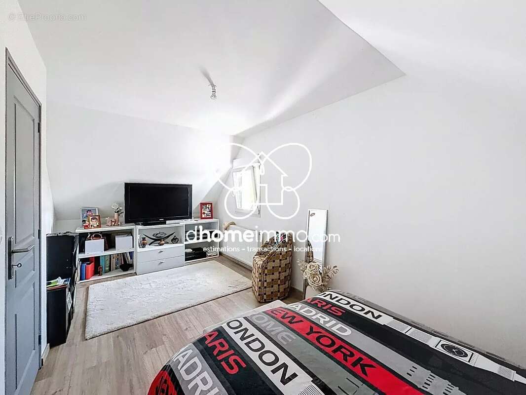 Maison à ROOST-WARENDIN