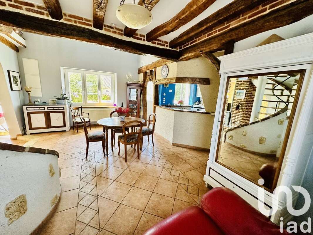 Photo 6 - Maison à FONTAINE-LA-GUYON