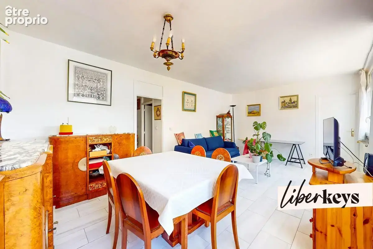Courbevoie – Lumineux 4 pièces de 90 m² – 3 chambres et parking - photo 7