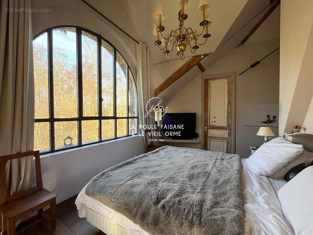 Maison à HOUDAN