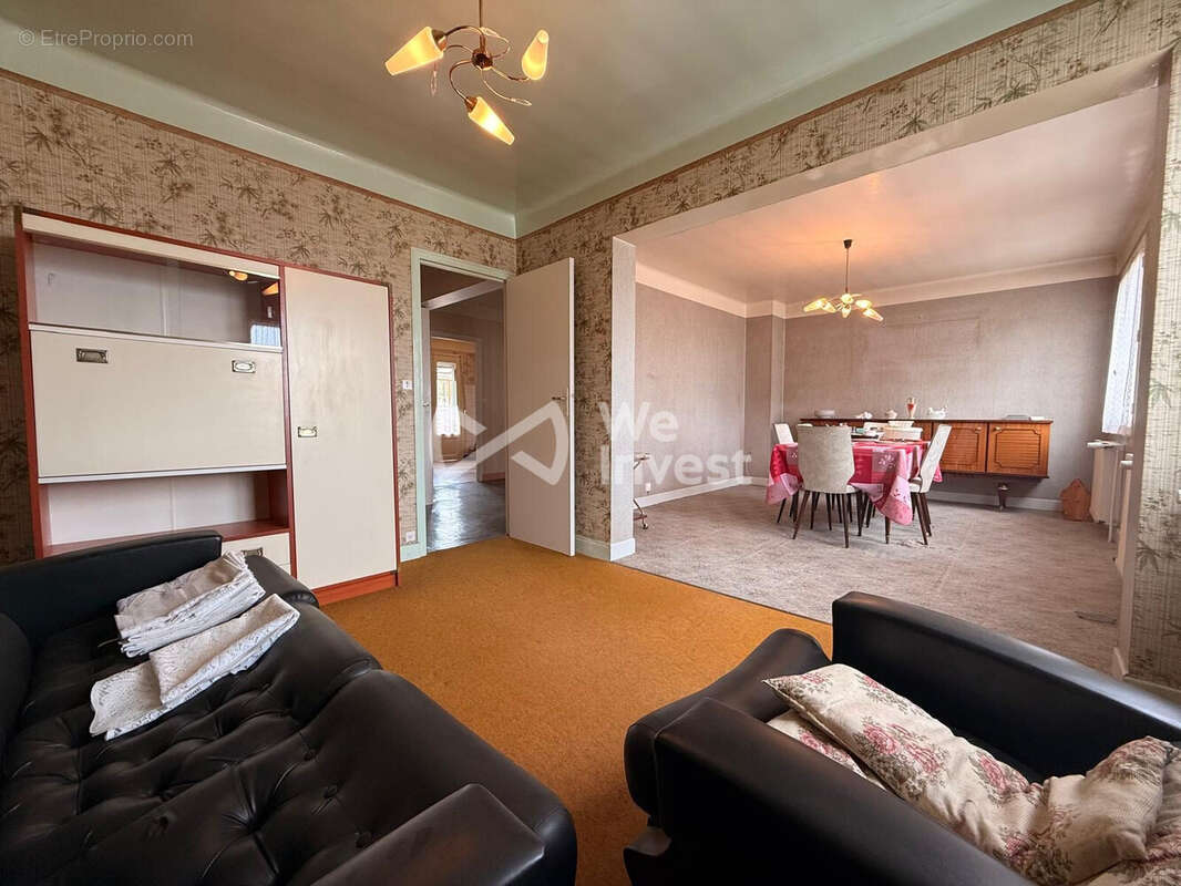 Maison 93 m² à Moulins-Saint-Hubert  - photo 7