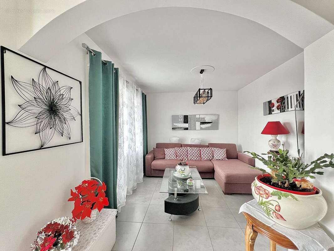 Appartement à CHARVIEU-CHAVAGNEUX