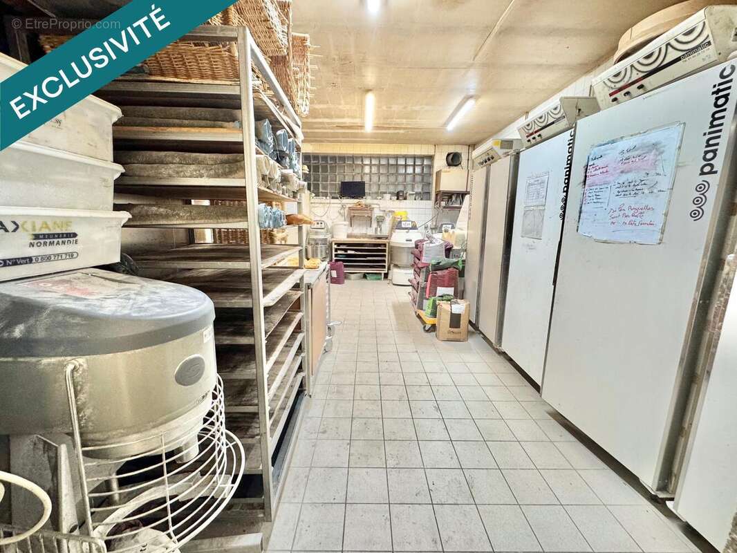 Photo 4 - Commerce à HOUDAN