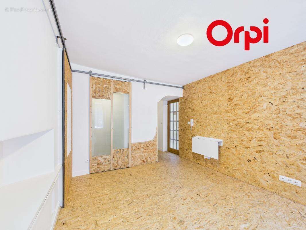 A vendre en exclusivité en centre-ville Bernay et à 700 mètres de la gare - photo 14