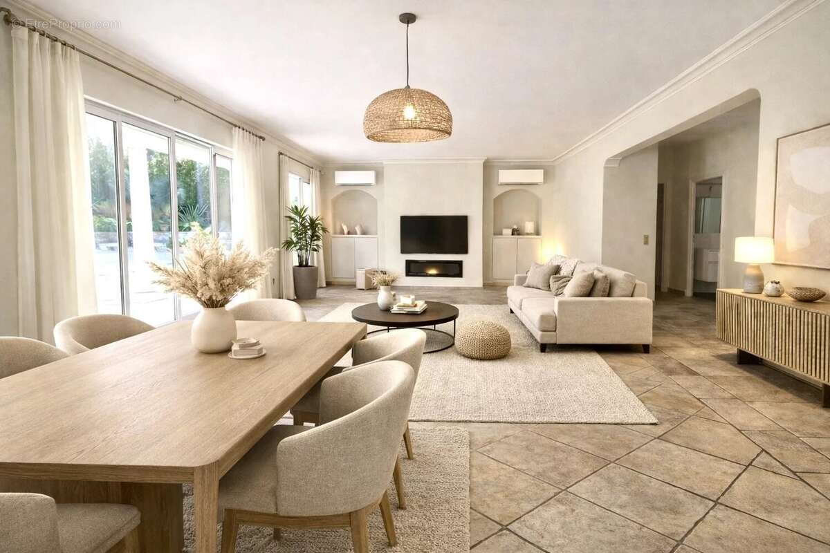 Maison à MOUGINS
