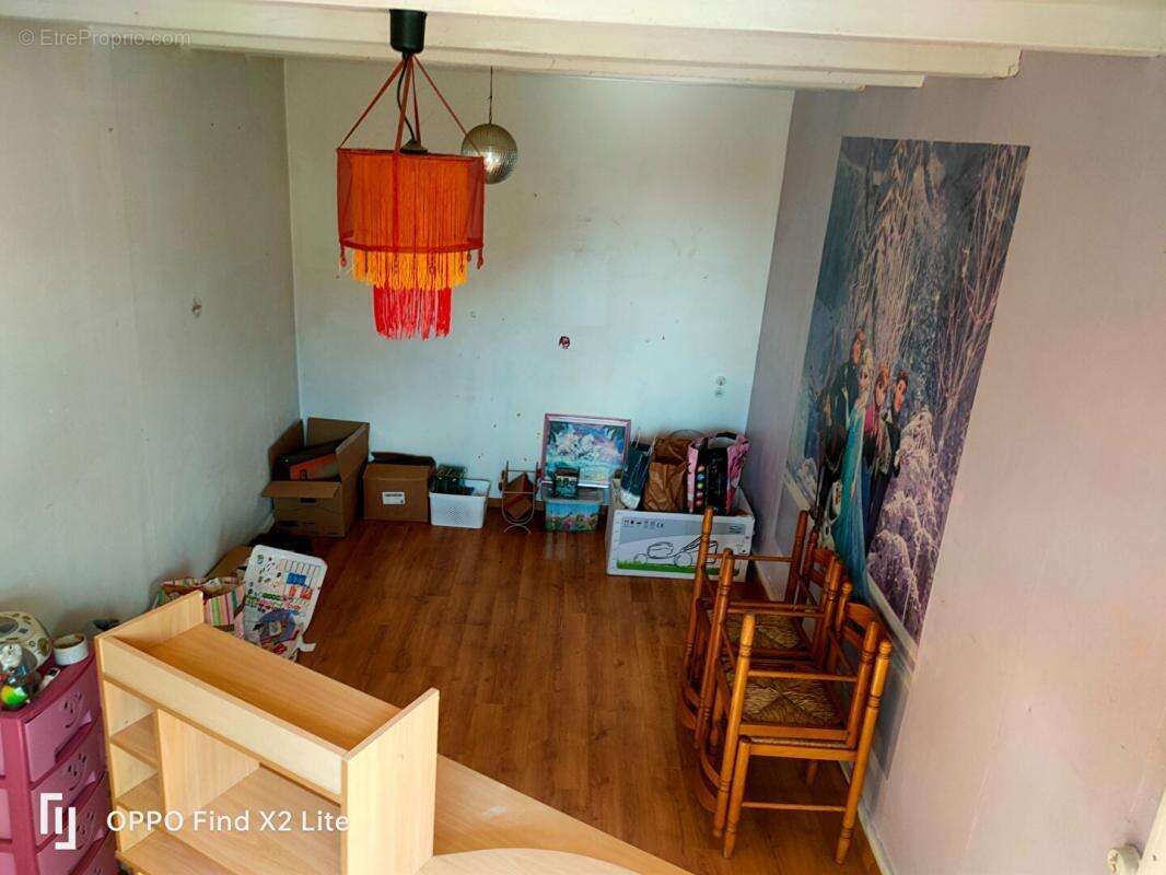 Maison à SAINT-SATURNIN-DU-BOIS