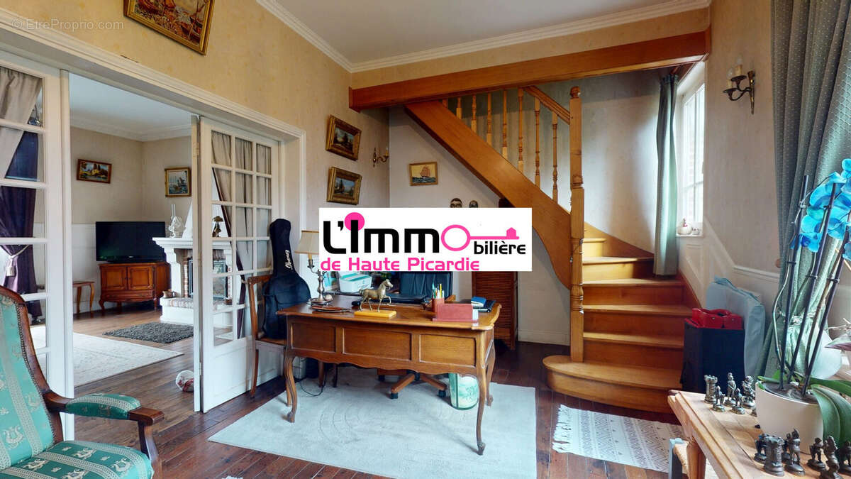 Hall Habitation Principale - Maison à HATTENCOURT