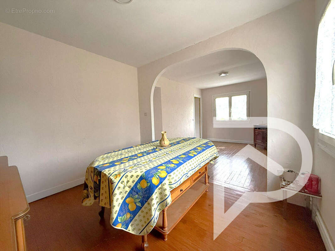 Maison à RESSONS-SUR-MATZ