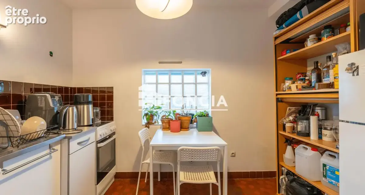 Deux pièces avec balcon, cave et parking en sous-sol - photo 4