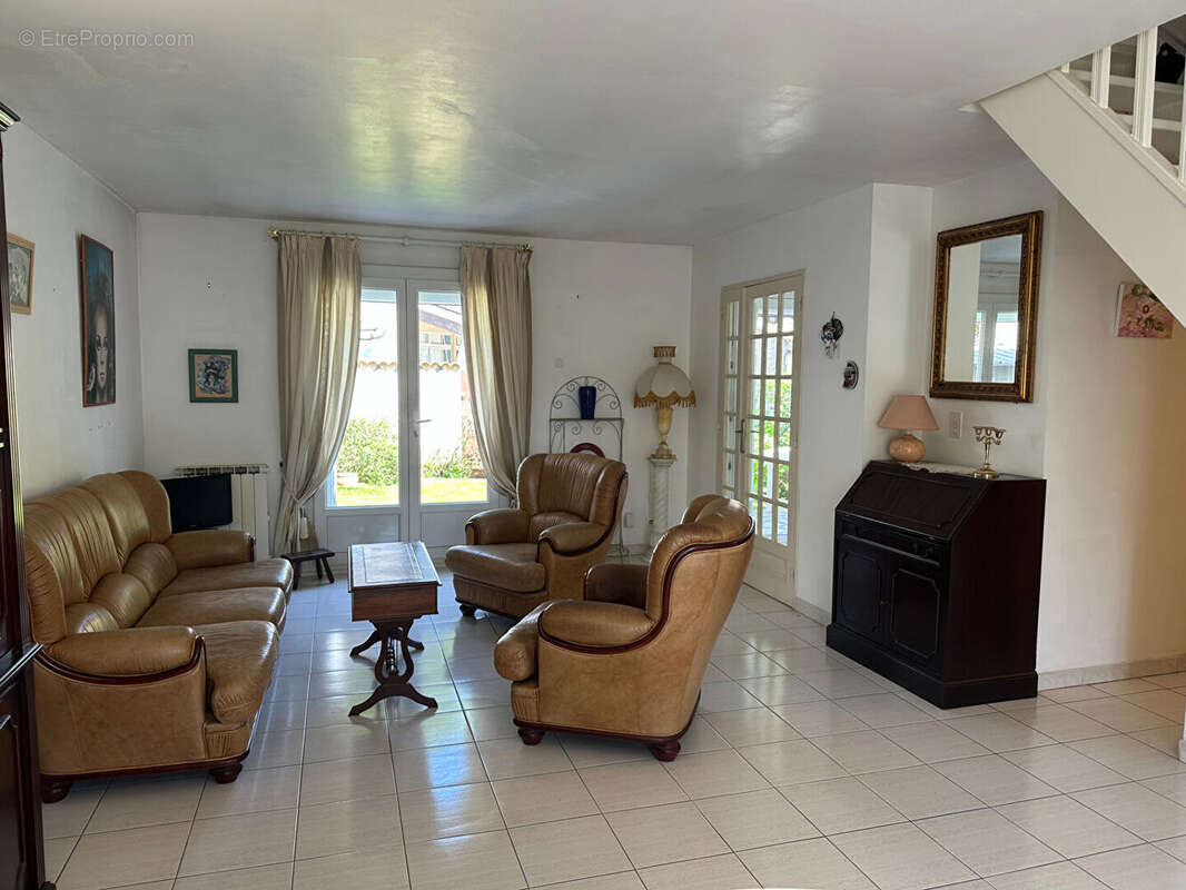 Maison à LA LONDE-LES-MAURES