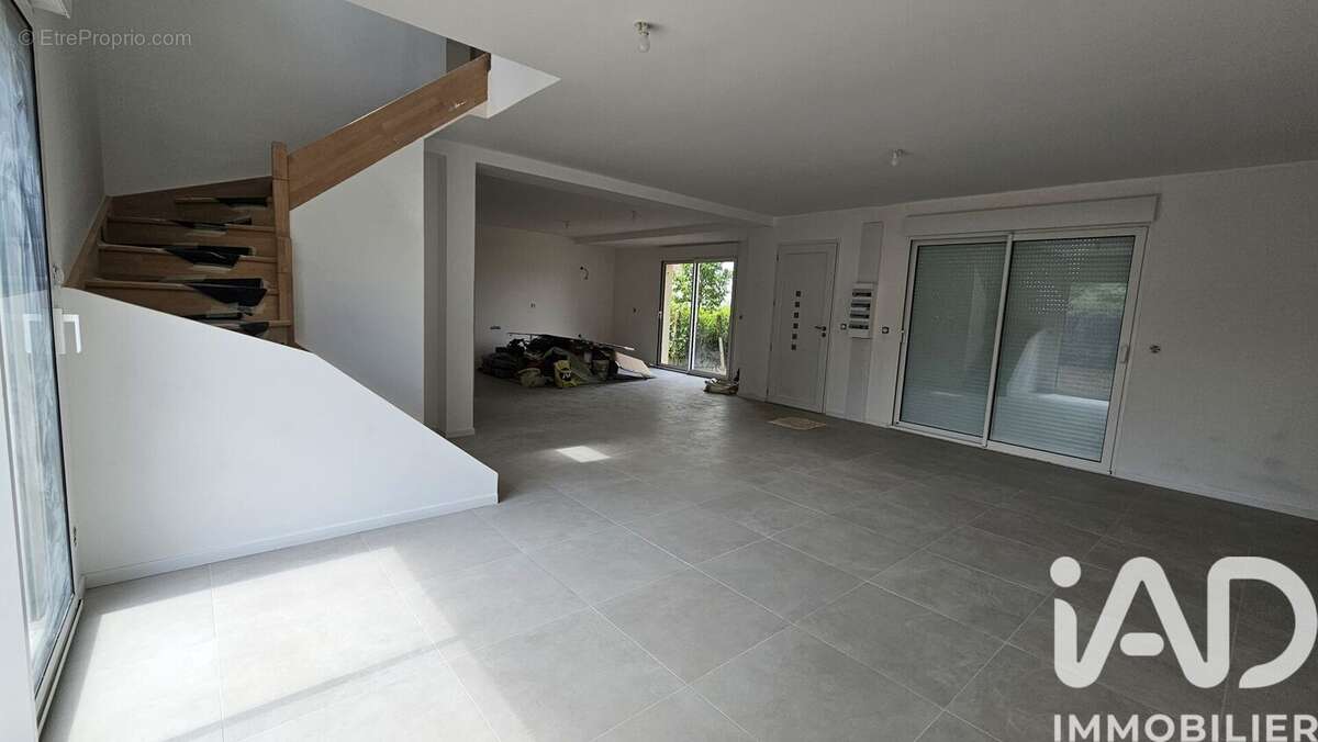 Maison 130 m² à Montereau-Fault-Yonne  - photo 7