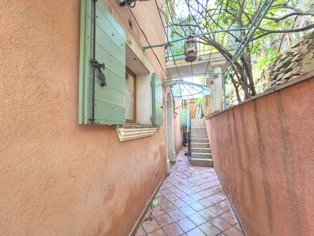 Appartement à CARQUEIRANNE