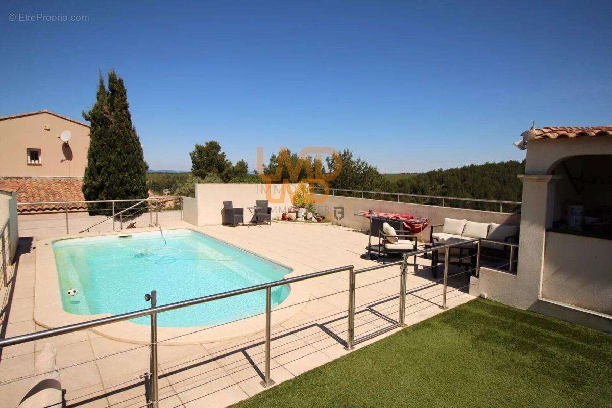 Maison à ENSUES-LA-REDONNE