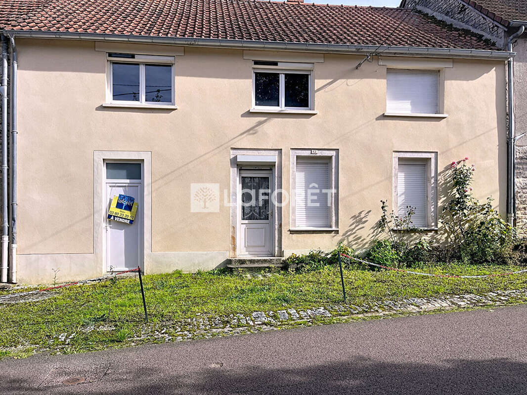 Maison à VEUVEY-SUR-OUCHE