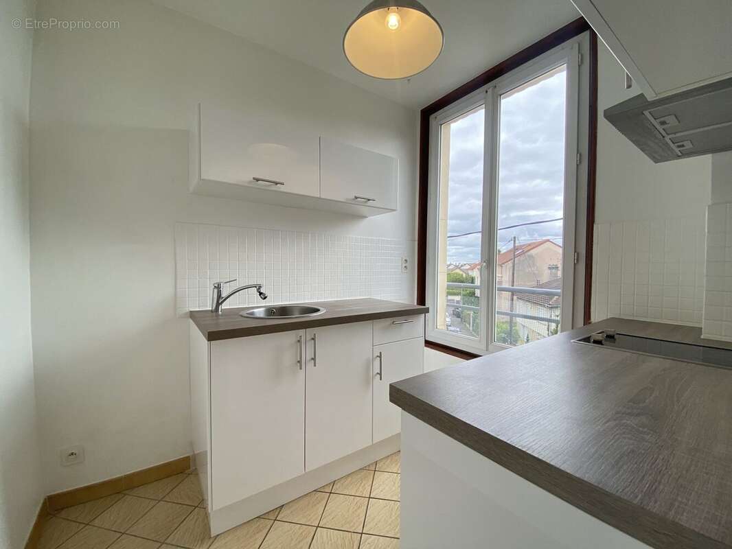 Appartement à SAVIGNY-SUR-ORGE