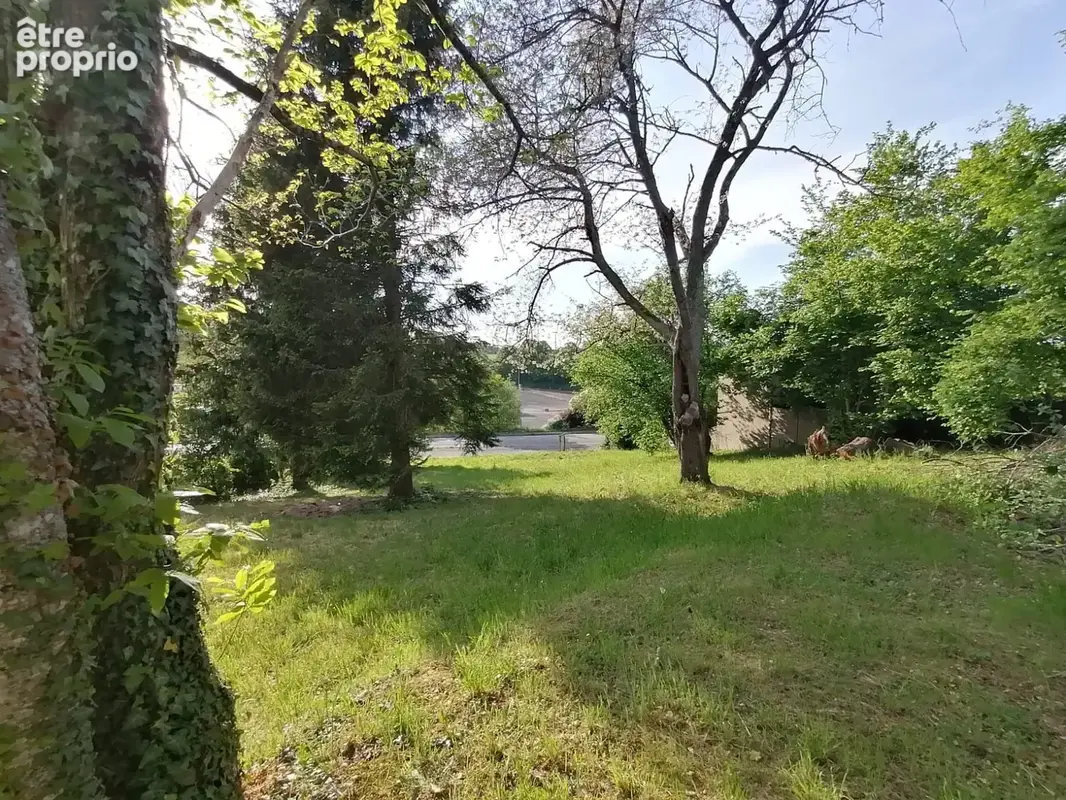 Terrain à LA SOUTERRAINE