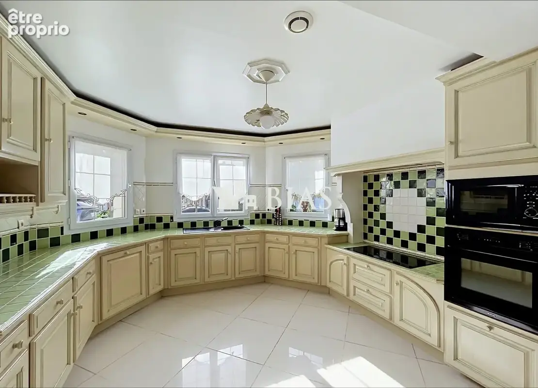 Maison 4 pièces 144 m² à vendre à Grand-Couronne (76530) - photo 6