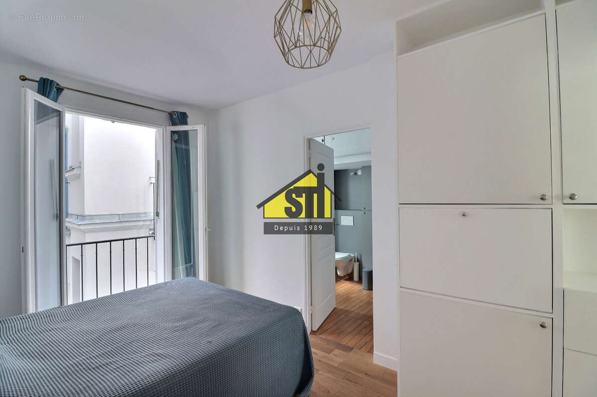 Appartement à PARIS-14E