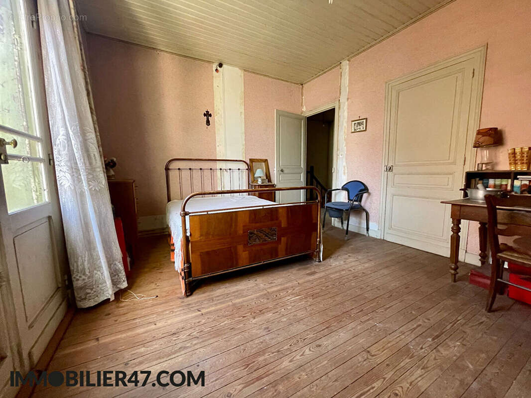 Maison à CASTELMORON-SUR-LOT