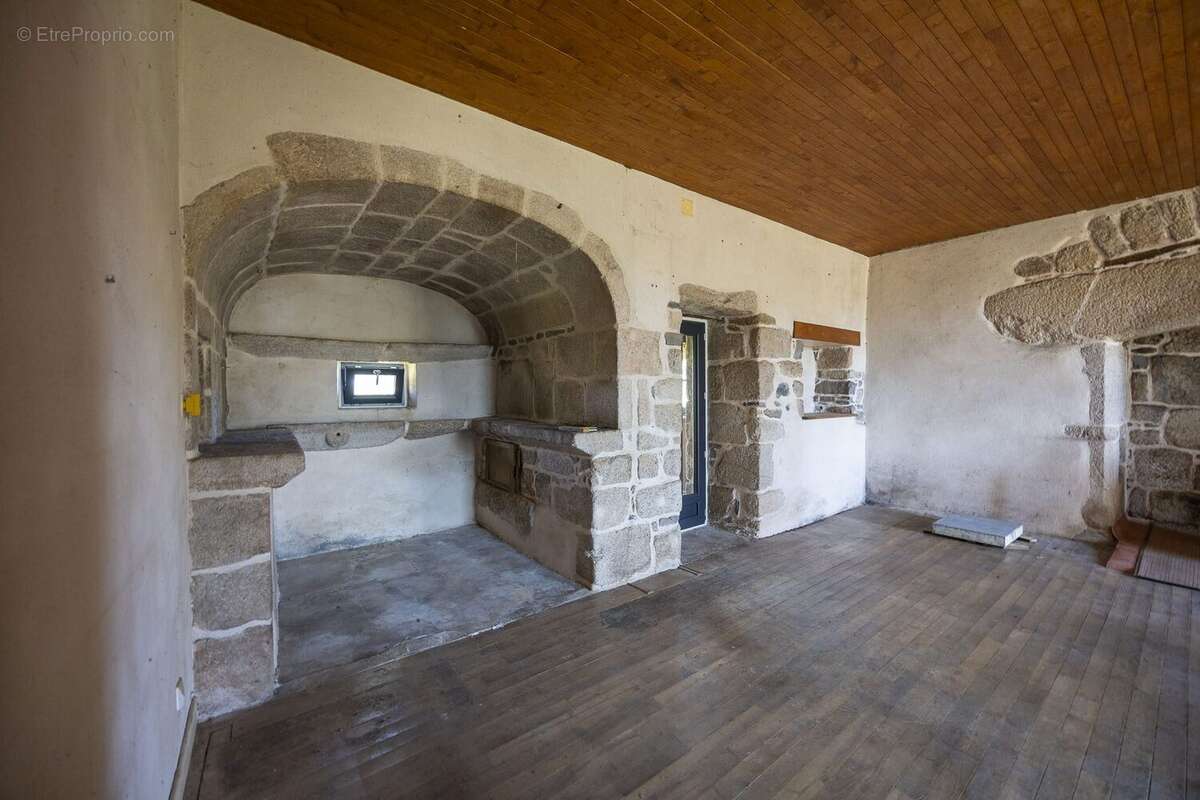Maison à RILHAC-XAINTRIE
