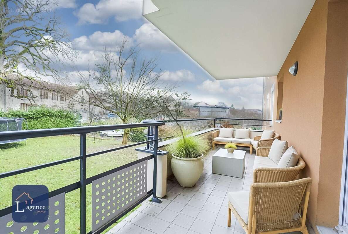 Appartement à SAINT-GENIS-POUILLY