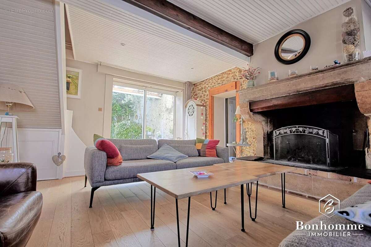 Maison à SAINT-SELVE