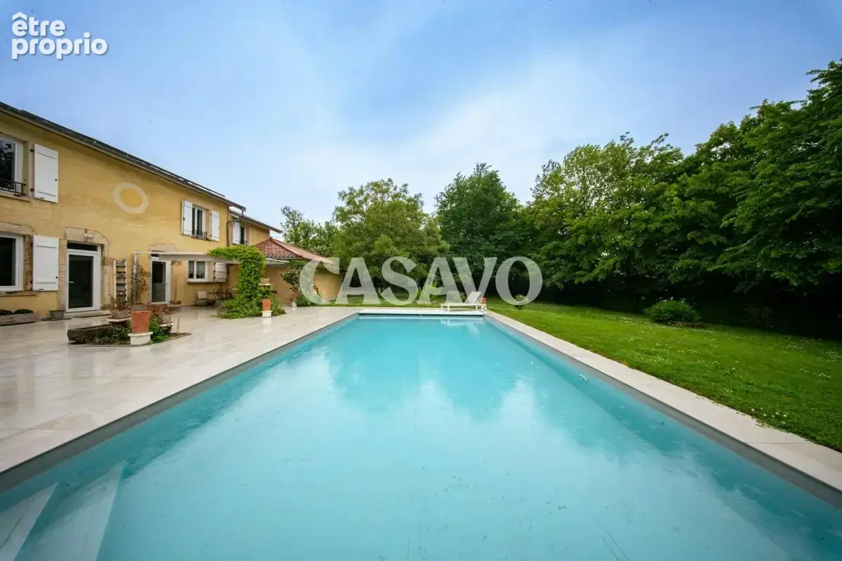 Vente Maison 7 pièces de 190m² - 38540 Heyrieux - photo 2